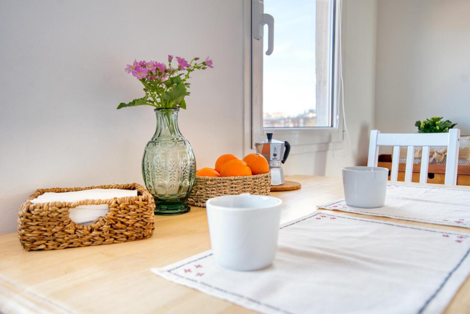 Spacious Penthouse With Panoramic Terrace - 20 Minutes From San Siro & Duomo, Milan