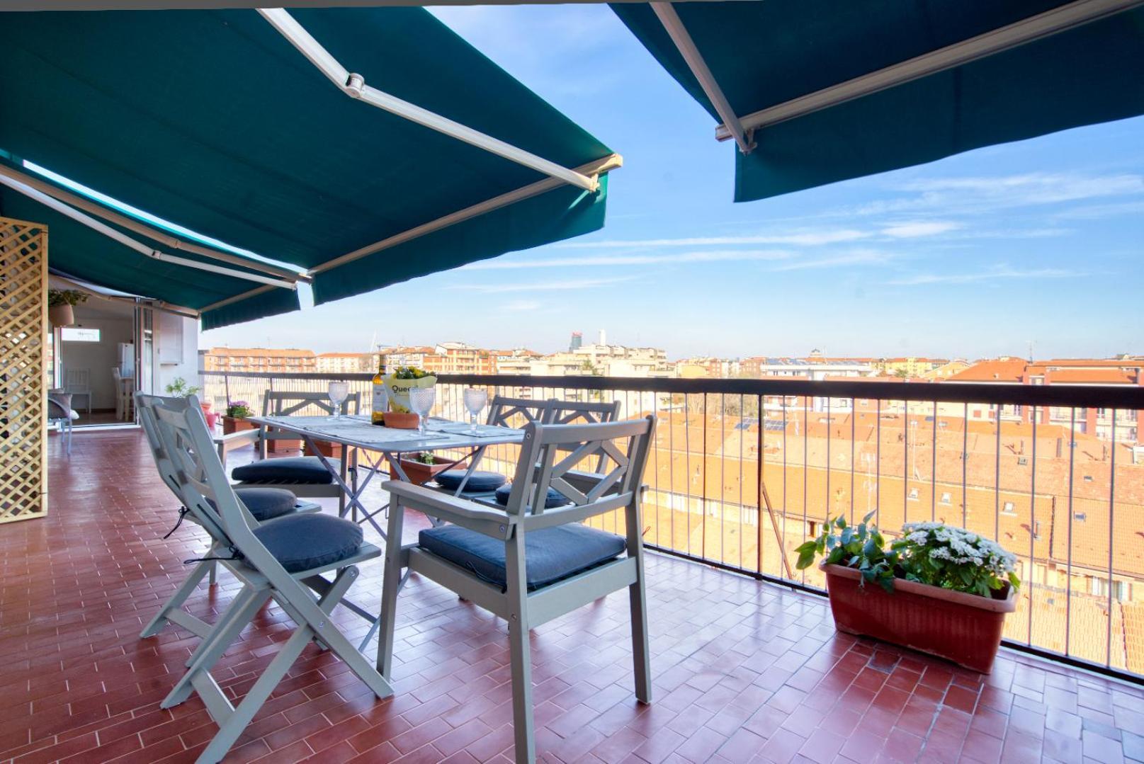 Spacious Penthouse With Panoramic Terrace - 20 Minutes From San Siro & Duomo — Photos 2